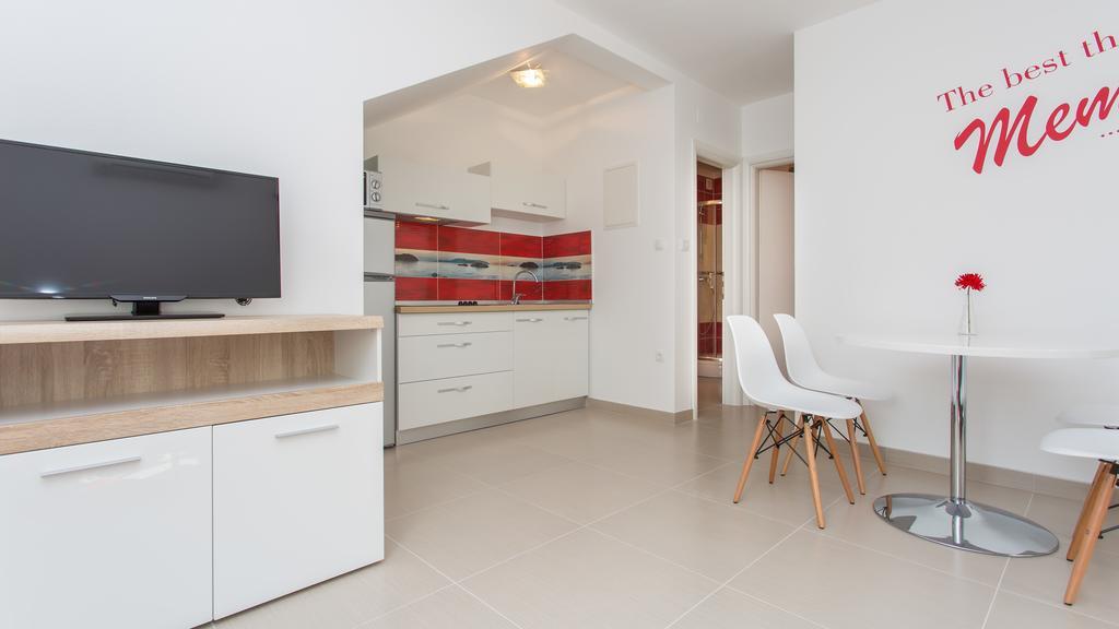 Apartments Memories Baska  Exterior photo