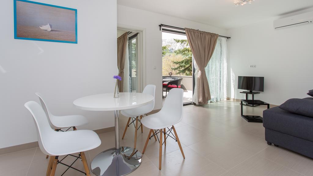 Apartments Memories Baska  Exterior photo