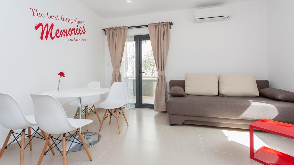 Apartments Memories Baska  Exterior photo