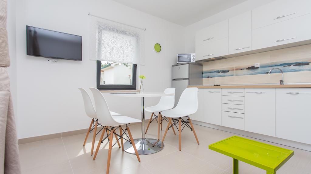 Apartments Memories Baska  Exterior photo